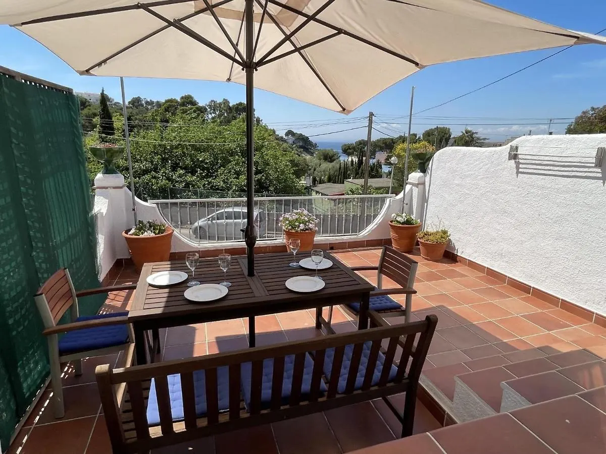 Casa Verde Roses